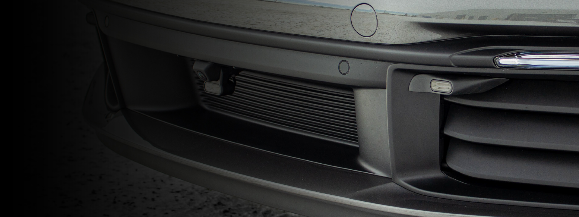 Escort ZR6 product page banner installed in car grille
